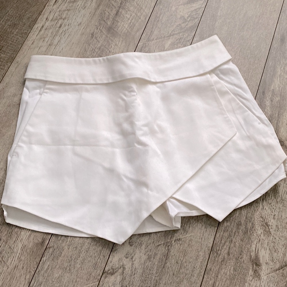 Talula Aritzia skort